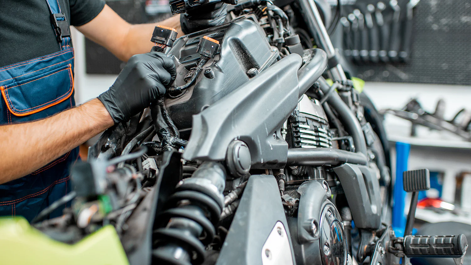 Errores_Comunes_en_el_Mantenimiento_de_Motos_y_Como_Evitarlos