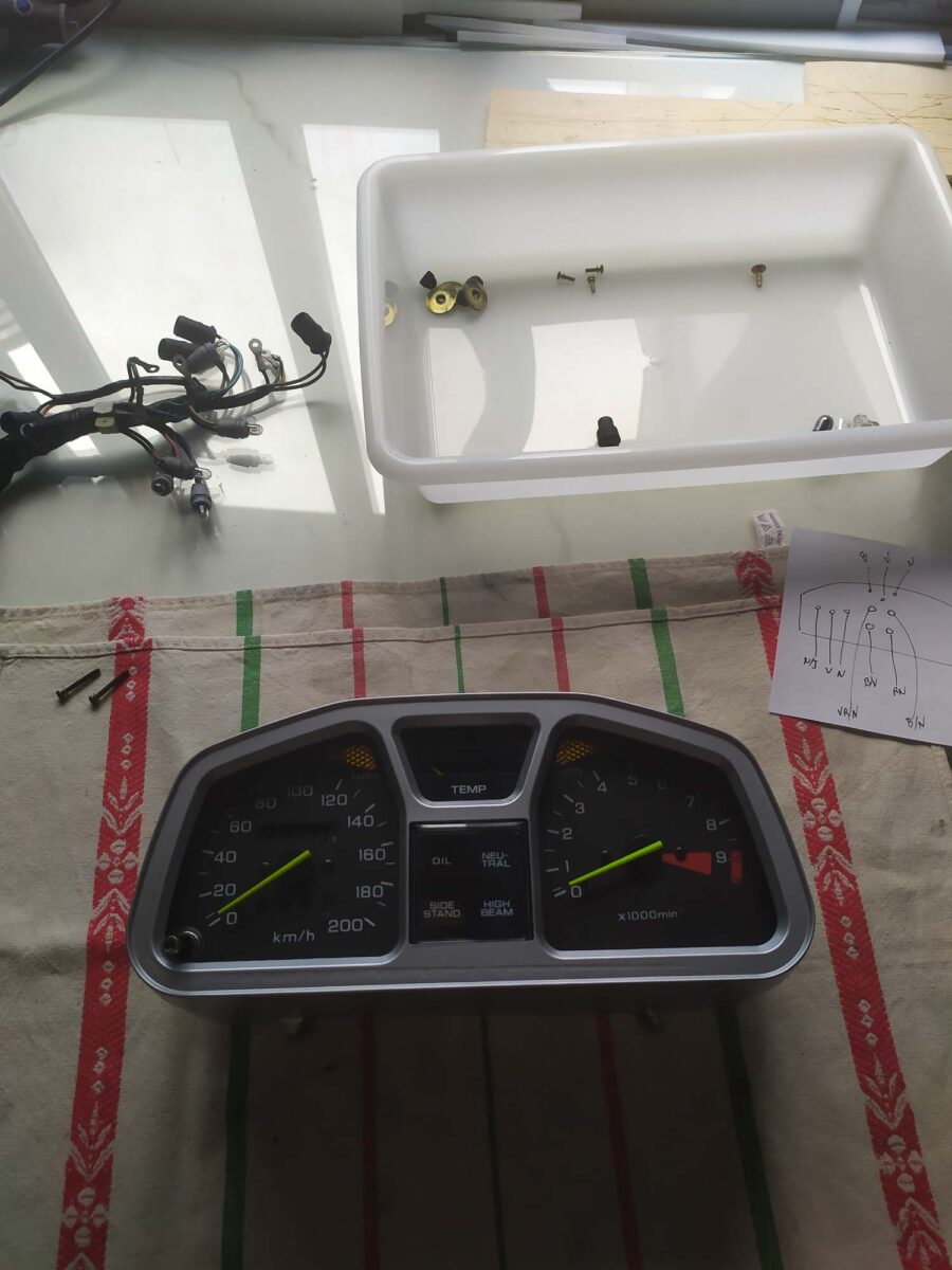 revisión de la caja del tablero de instrumentos