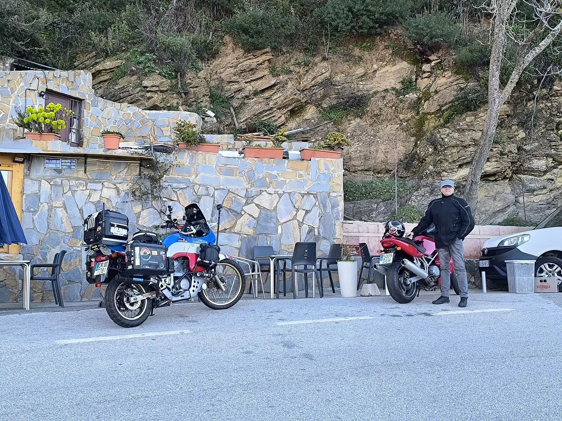 Por qué Andalucía es un paraíso para los viajes organizados en moto Andalucía